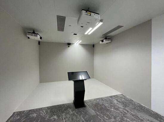 小空间大内涵NEC4K激光投影机打造全息屋带来家装新体验
